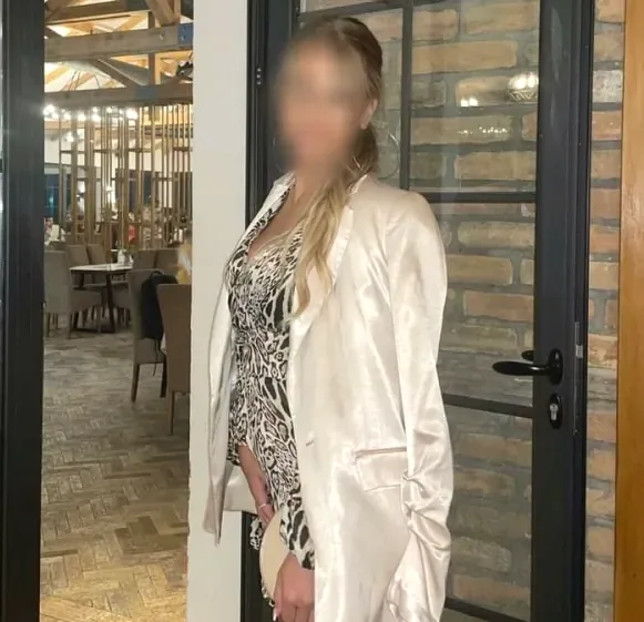 Bianca, 25