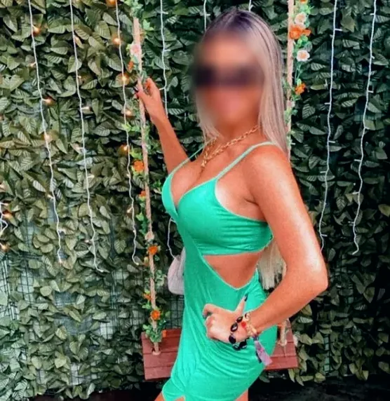 Charlotte, 30