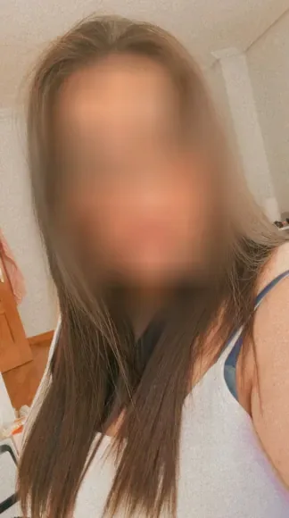 Emma, 29