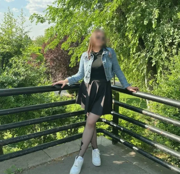 Hanne, 21