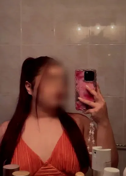 Karla, 22