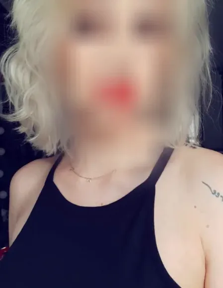 Winnie, 37